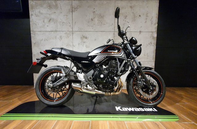 Nowe Kawasaki Z650RS